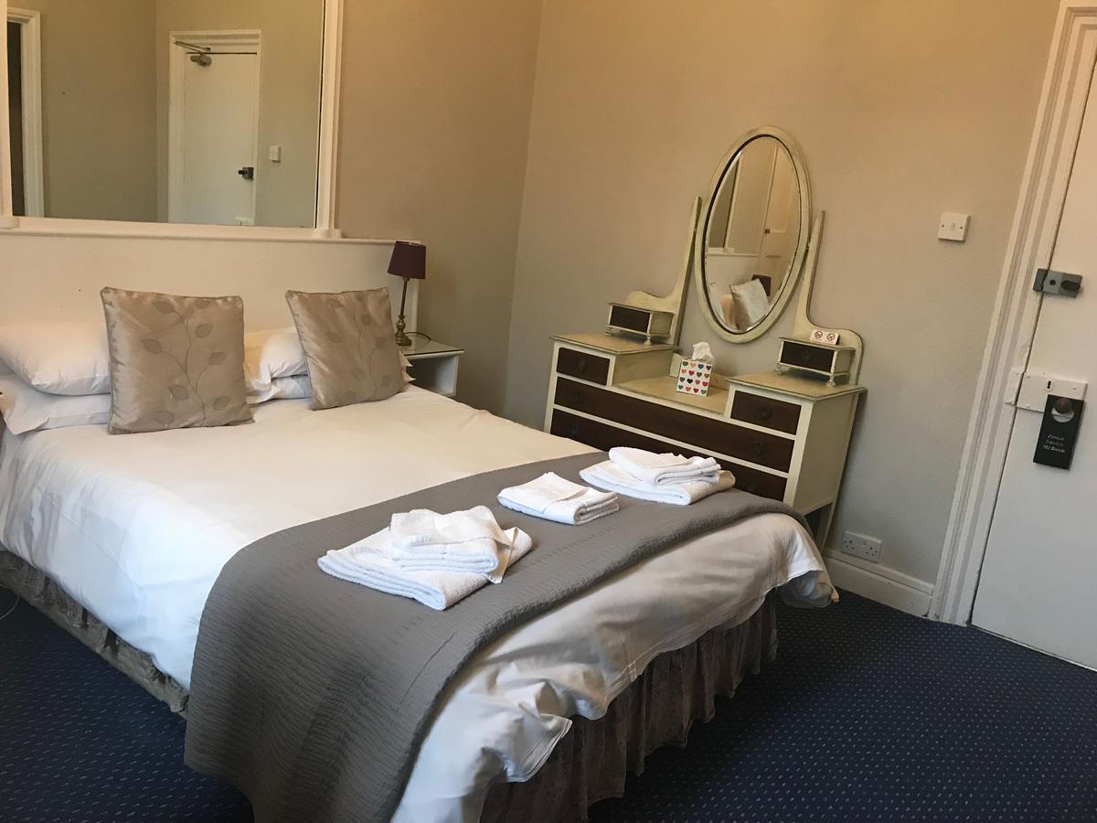 The Ilchester Arms Hotel Abbotsbury Esterno foto